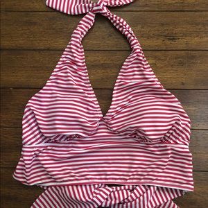✦Girl Howdy 16W Red Striped Swimsuit 2-Piece ✦